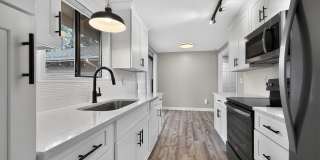 11706 Northeast 98th Street Gallery 1