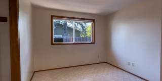 Spacious 3 Bedroom 1 Bath Ranch House  in Milwaukie! Washer and Dryer Included! Gallery 15