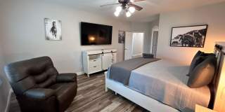 MONTHLY - MID-TERM, Beautiful fully furnished 4-bedroom, 2.5-bath home located near downtown Gilbert! MONTHLY - MID-TERM, Beautiful fully furnished 4-bedroom, 2.5-bath home located near downtown Gilbert! Gallery 13