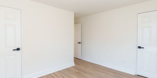 Moorestown Oaks Gallery 49