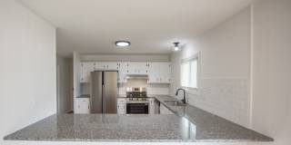 512 Sprague Road Gallery 1