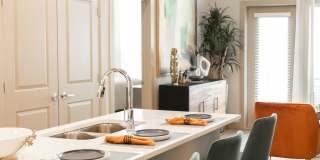 Jovie Lakeway Gallery 1