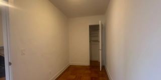 143 E 72nd St Gallery 3