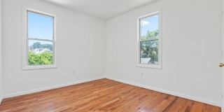 1043 Hunterdon St Gallery 10