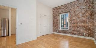 Modern 1 Bedroom, 1 Bath Apartment Home  Located In Historic Westport Gallery 71