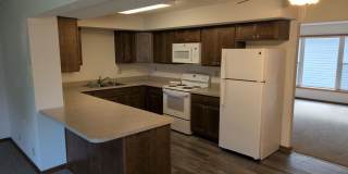 Fully Updated 3 Bedroom 3 Bath Townhouse with 2 Stall Attatched Garage Fully Updated 3 Bedroom 3 Bath Townhouse with 2 Stall Attatched Garage Gallery 7