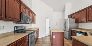 Oversized Lot + Dual Garages! 3 Bed + Den in Mountain Vista Gallery 9