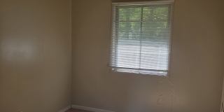 1809 South Pope Avenue Gallery 8