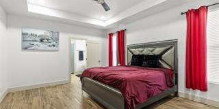 12370 W University Blvd Gallery 21