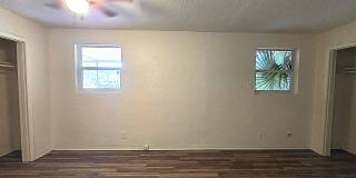Clean 3 bedroom block home in Daytona! Gallery 10