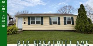 Newly Rehabbed 4BR Home in Hamilton Schools w/ Full Basement Gallery 1