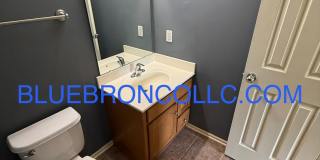 Spacious unit with Beautiful hardwood floors and nice touches throughout! Gallery 9