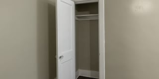 Hawthorne Street Gallery 79