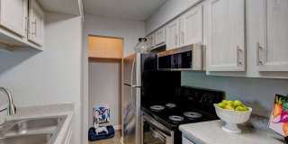 University Green Gallery 7