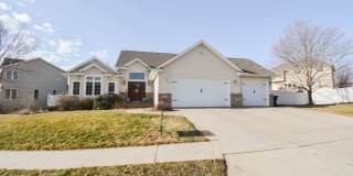 Gorgeous 5 Bed, 4 Bath Home with 4 Levels of Living Space For Rent Gallery 1