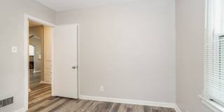3 Bed 1 Bath Single Family Home! Gallery 8