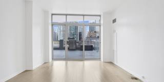 600 North Dearborn Street Gallery 9