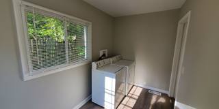 5BR Home in Belknap Lookout, Walk to Downtown and Medical Mile Gallery 24