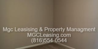 Stop scrolling—your dream home in Lee’s Summit is officially here! Stop scrolling—your dream home in Lee’s Summit is officially here! Gallery 15