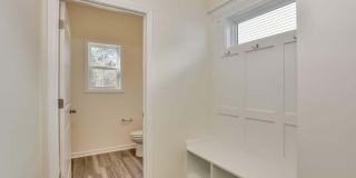 323 Suncrest Court Gallery 28