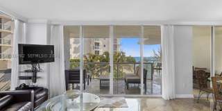 18671 Collins Ave Gallery 13
