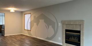 Single Level House - Move-in Ready Early July Gallery 7