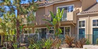 Charming 2 bedroom condo Gallery 1
