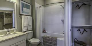 Solstice Signature Apartment Homes Gallery 32