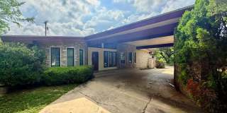 Architectural Beauty with Exceptional Character and Space Near West Ave., Vance Jackson & Loop 410! Gallery 3
