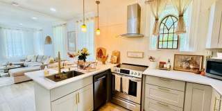 4 Bedroom 2 Bath Bungalow, in Forsyth Park- Available Jan 3rd!!! Gallery 7