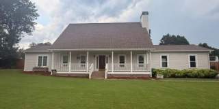 Spacious 3BR House in Auburn Gallery 1
