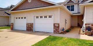 Charming 3BR Townhome in Rochester Charming 3BR Townhome in Rochester Gallery 1