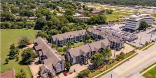 Large Fully Furnished Corporate Unit 1 Bed 1 Bath * Washer/Dryer Included Gallery 23
