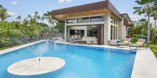 Kahala Grand Splendor. Contemporary Luxury residence w/ a large pool. Gallery 4