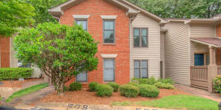 Charming 3-Bedroom Condo in Sandy Springs – Convenient Location & Community Amenities! Charming 3-Bedroom Condo in Sandy Springs – Convenient Location & Community Amenities! Gallery 1