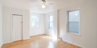 Four Bed Bella Vista Townhome Gallery 13