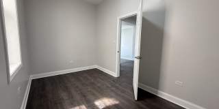 2533 S Drake Avenue Gallery 11