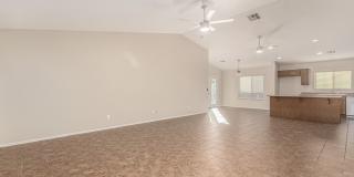 4 bedroom home in Surprise!! Gallery 9
