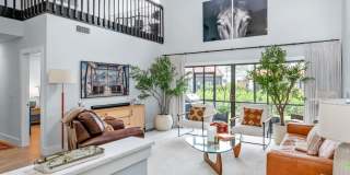 13549 Fountain View Boulevard Gallery 4