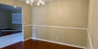 13427 Kingsbury Drive Gallery 9