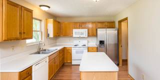 1032 Pebble Brook Dr Gallery 9
