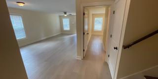 Pre-Leasing Now for 2026 UK School Year! Gallery 8
