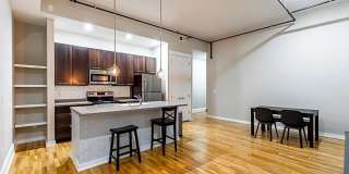 OTR- 1 bed 1 bath condo Gallery 7