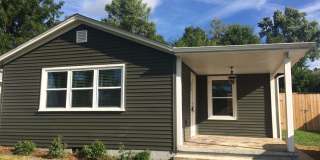 Perfect Little One Bedroom House - Walk to Downtown JC and ETSU! Gallery 7