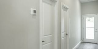 549 Strong Avenue Gallery 23