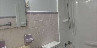 3 BR House near Moses Cone Hospital Gallery 9