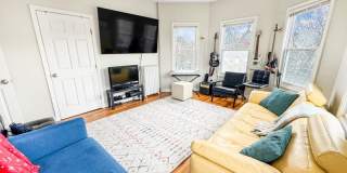 107 Columbia Street, Unit 3 Gallery 2