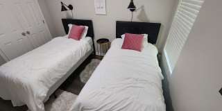 Room in 3 Bedroom Townhome at W Park Cir Gallery 18