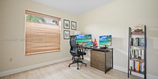 982 NW 133rd Ct Gallery 19