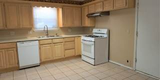 2 Bed 1.5 Bath 1 Car Garage in Henderson Hills Addition Edmond, OK 2 Bed 1.5 Bath 1 Car Garage in Henderson Hills Addition Edmond, OK Gallery 5